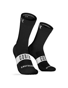 calcetines-gobik-pure-black-unisex.jpg